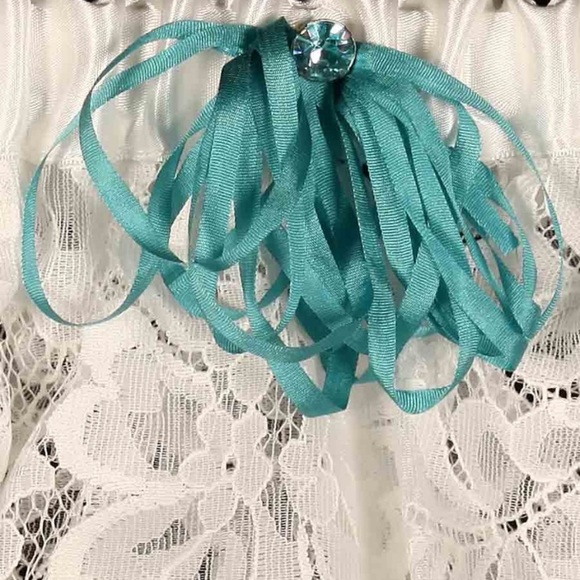 Ossai SS10-GT-05 Wedding Bridal Garter - Picture 2 of 3